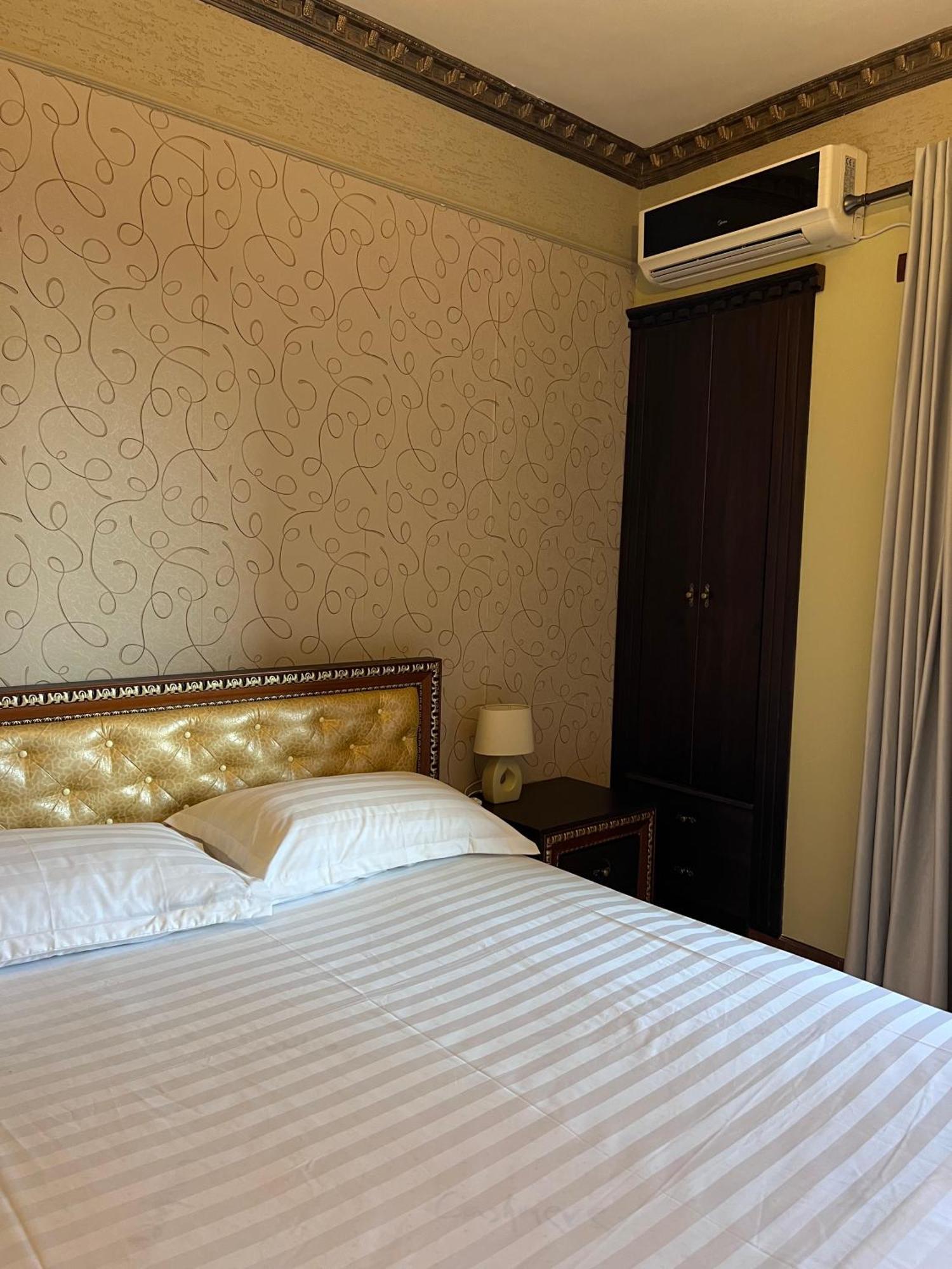 Sofra Resort Kryemedhej Bilik gambar