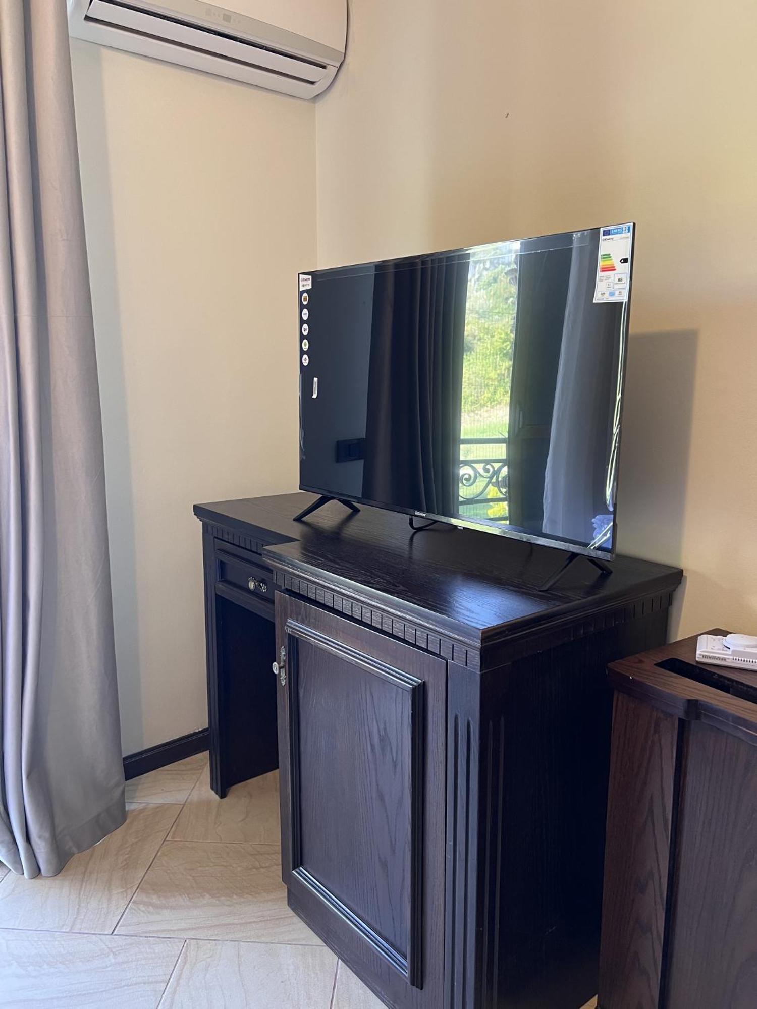 Sofra Resort Kryemedhej Bilik gambar