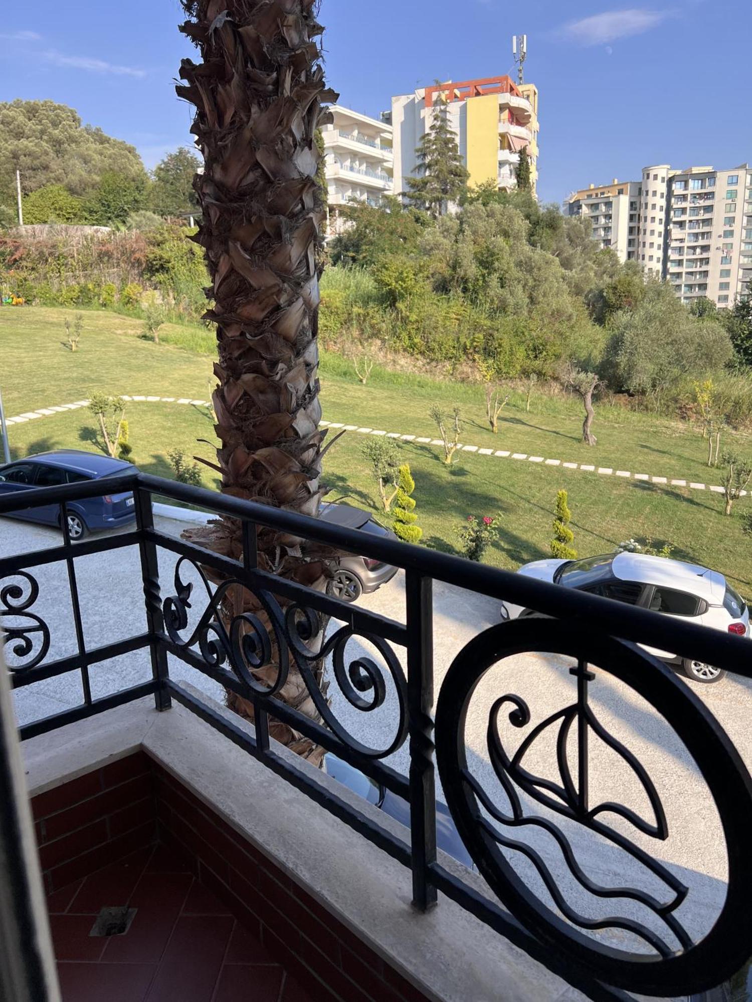 Sofra Resort Kryemedhej Bilik gambar
